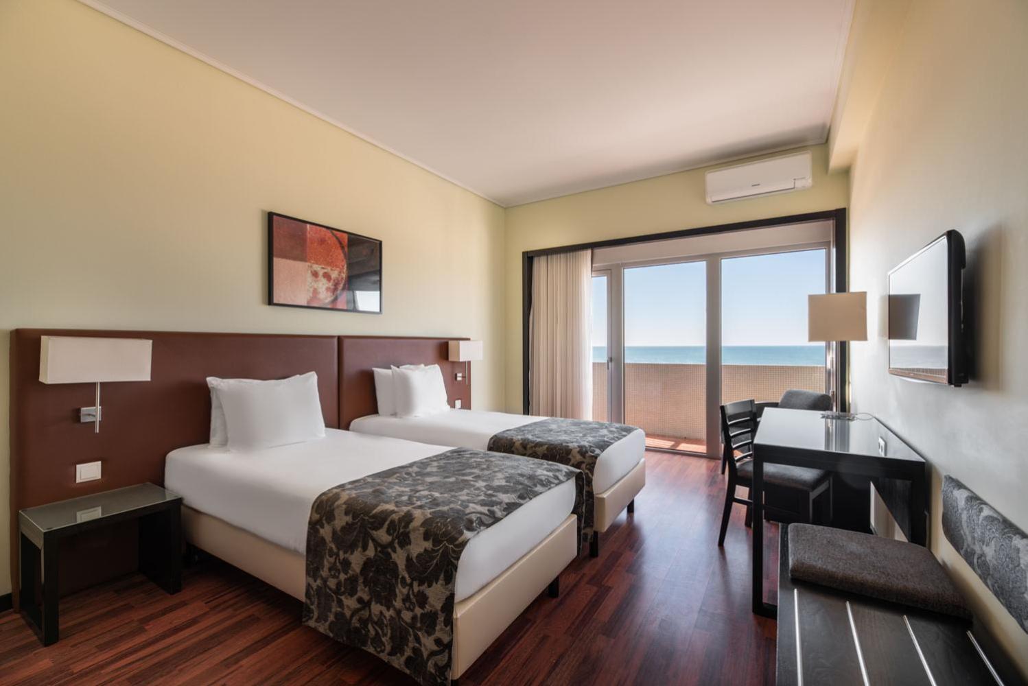 Exe Praia Golfe Эшпинью Экстерьер фото